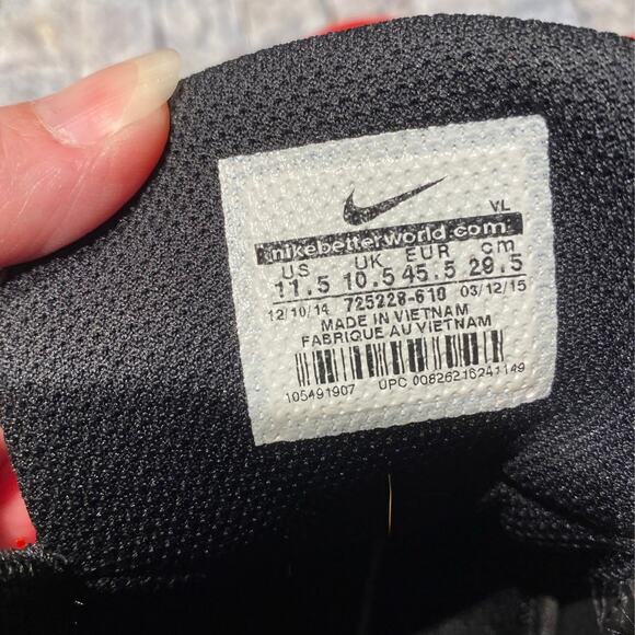 Men's 11 1/2 Nike Alpha Cleats - Picture 5 of 12